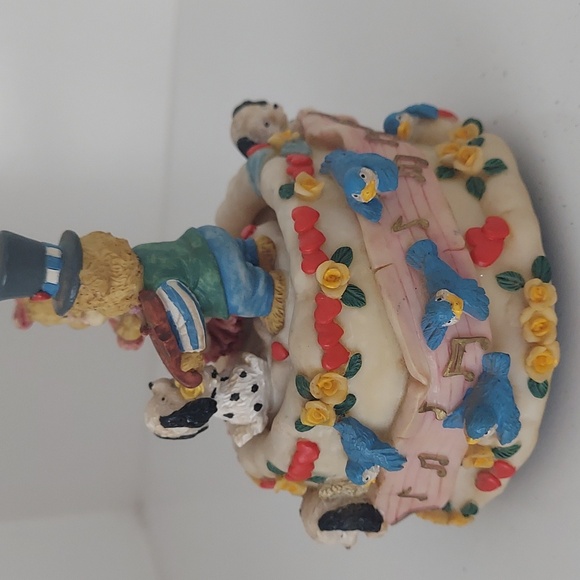 Vintage Collectible Music Box - Picture 2 of 5